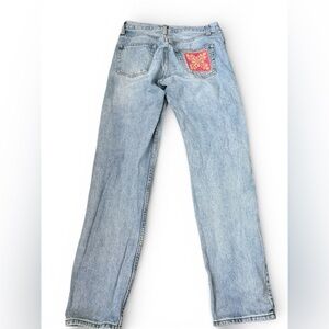 💥Brandy Melville Light Blue High Rise Jeans with Hawaiian Quilt patch